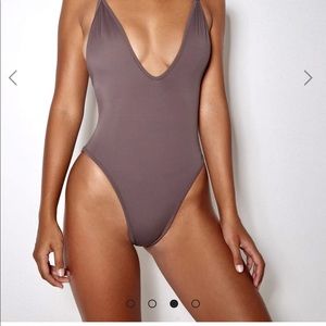 Gooseberry seaside one piece suit